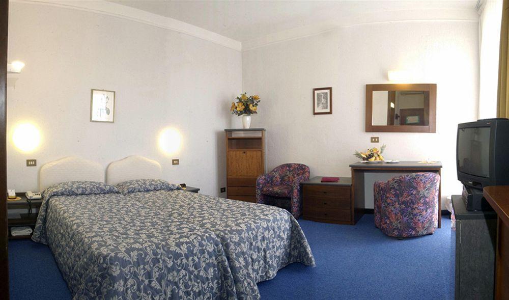 Hotel Principe Principina a Mare Kültér fotó